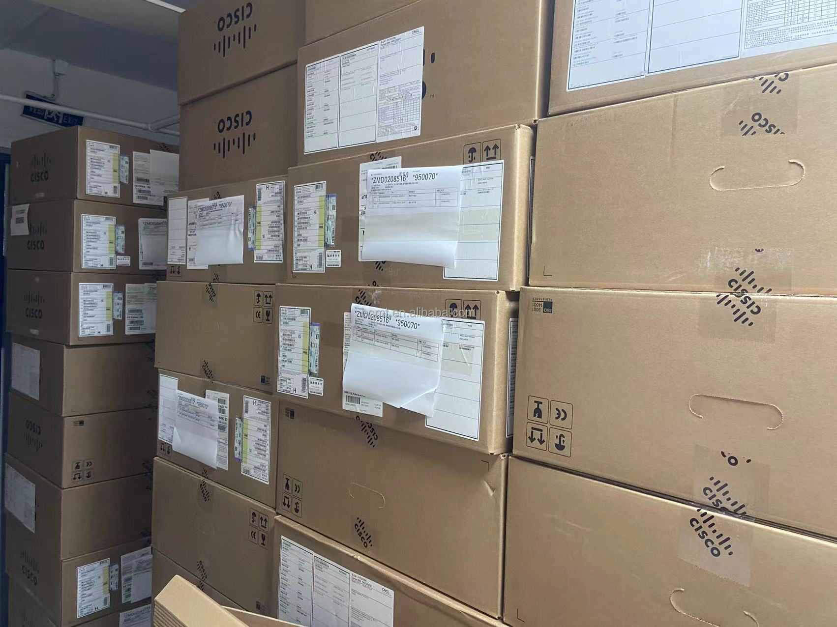 C9500-48X-A 24ポート レイヤー3 SFP 10 - Layer 3 Switch 24 Port Sfp のレビューと価格
