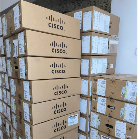 Catalyst 1000 C1000-24T-4X-L：4 - Managed Switch 24 Port Gigabit のレビューと価格